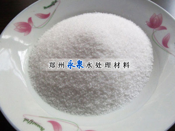 ��x�Ӿ۱�ϩ�������b���A��